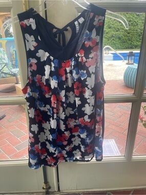 Elle Navy Floral Sleeveless Tie-Back Camisole - Red, White & Blue